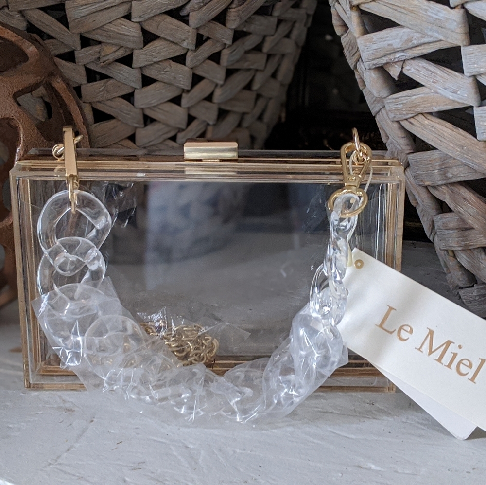 SOLD IN STORE Translucent clear clutch